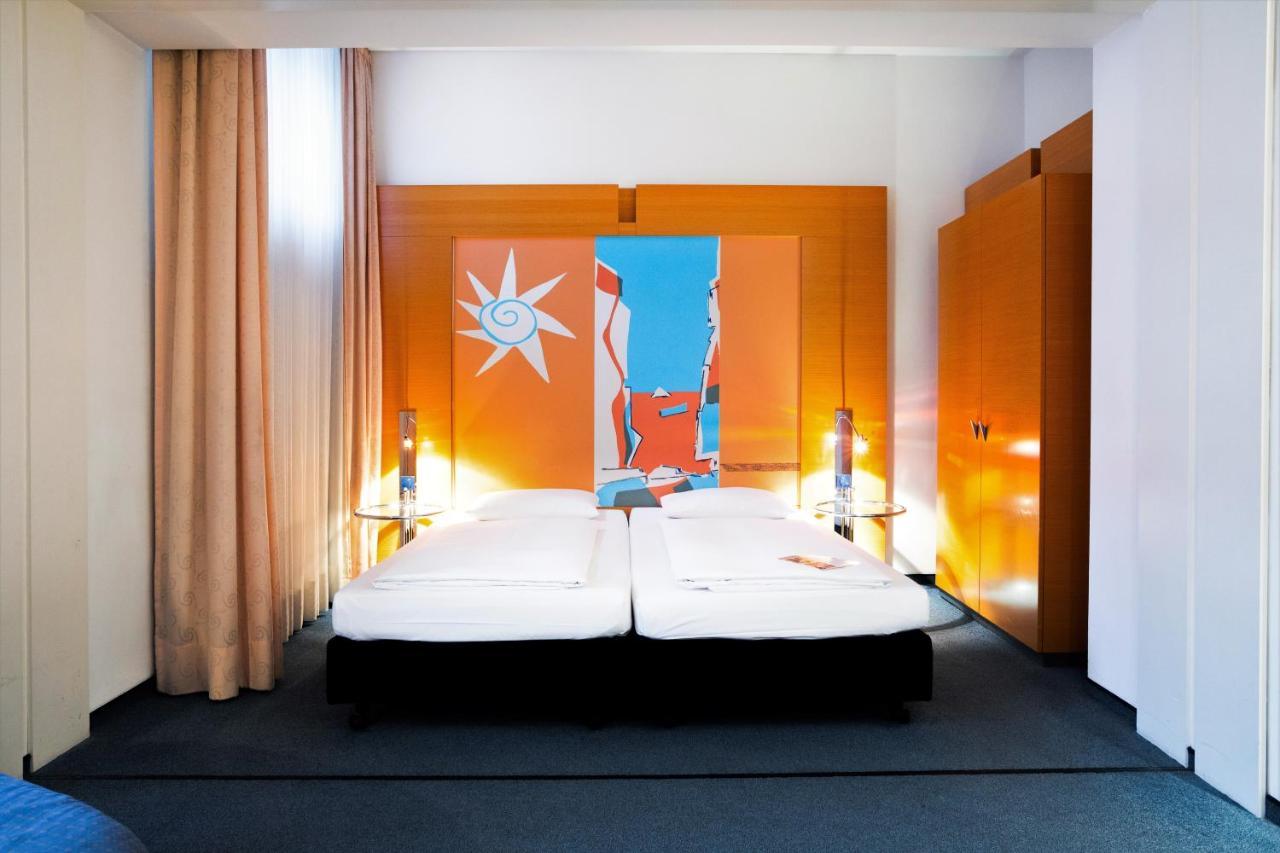 Hotel Ostbahnhof Berlino